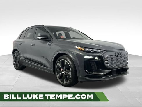 Used 2025 Audi SQ6 e-tron Prestige w/ Black Edition One AWD/4WD image 1