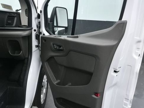 Used 2025 Ford Transit 250 Low Roof w/ Exterior Upgrade Package RWD image 17