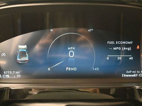 Used 2025 Lincoln Corsair Premiere image 10