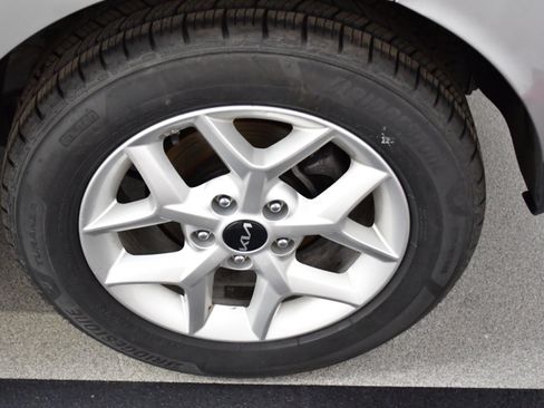 Used 2025 Kia Soul LX w/ LX Technology Package image 47