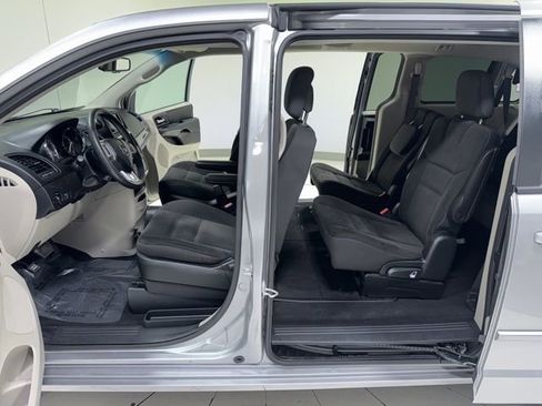 Used 2017 Dodge Grand Caravan SE w/ Power Window Group FWD image 8
