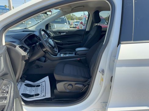 Certified 2022 Ford Edge SE w/ Black Appearance Package AWD/4WD image 12