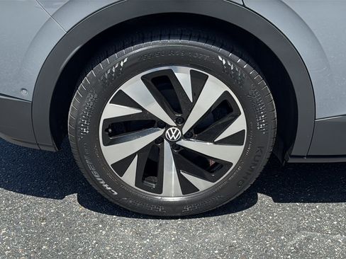 Certified 2023 Volkswagen ID.4 Pro RWD image 10