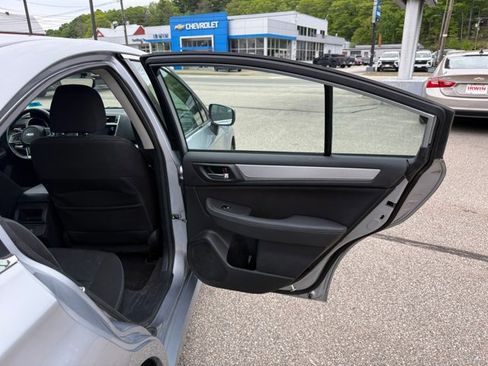 Used 2019 Subaru Legacy 2.5i Premium AWD/4WD image 26