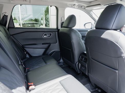 New 2026 Nissan Rogue Platinum AWD/4WD image 26
