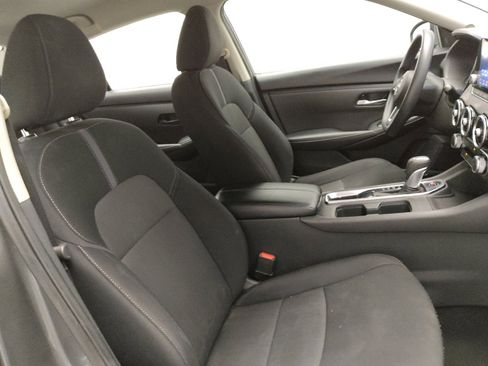 Used 2024 Nissan Sentra SV FWD image 21