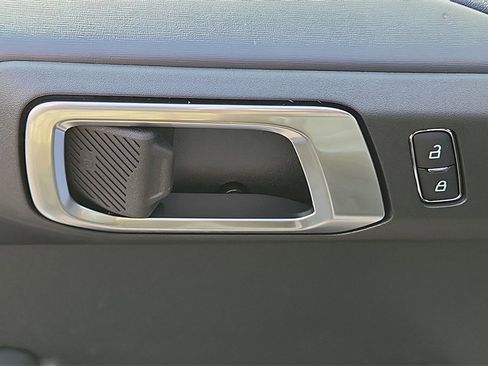 New 2025 Ford Bronco Outer Banks w/ Black Appearance Package image 17