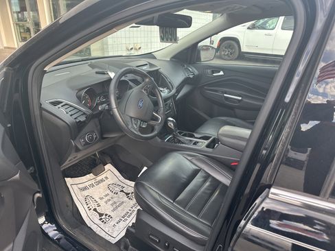 Used 2018 Ford Escape Titanium w/ Ford Safe & Smart Package image 5