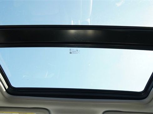 Used 2024 Chevrolet Malibu LT image 16