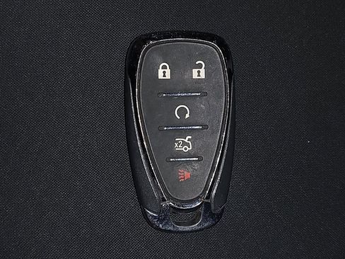 Used 2023 Chevrolet Malibu LT FWD image 32