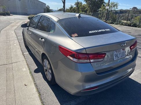 Used 2017 Kia Optima LX w/ Option Group 014 image 4