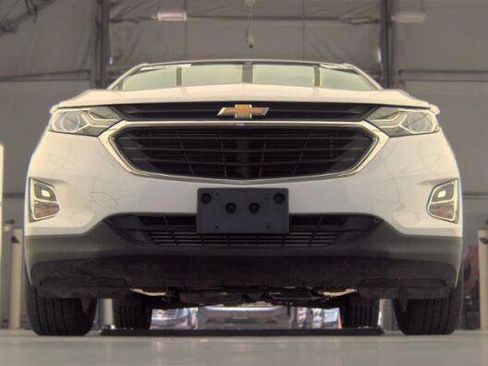Used 2020 Chevrolet Equinox LT AWD/4WD image 3