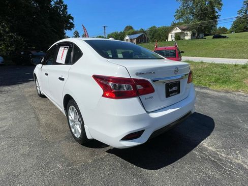 Used 2019 Nissan Sentra SV FWD image 6