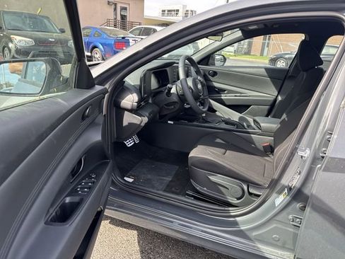 New 2026 Hyundai Elantra Sport FWD image 18