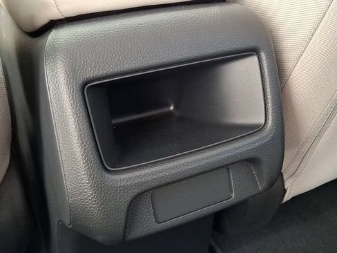 Used 2023 Honda HR-V LX image 13