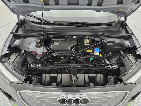 Used 2023 Audi Q4 e-tron Premium Plus w/ Premium Plus image 16