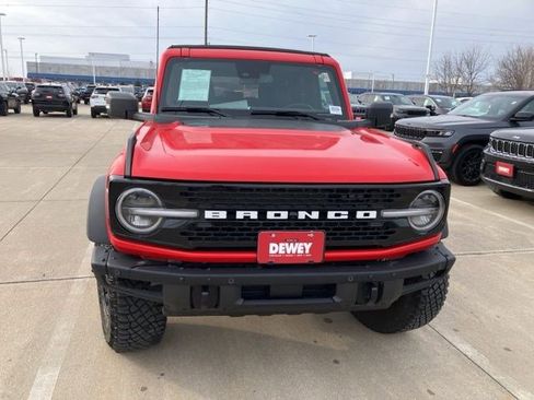 Used 2024 Ford Bronco Wildtrak image 2
