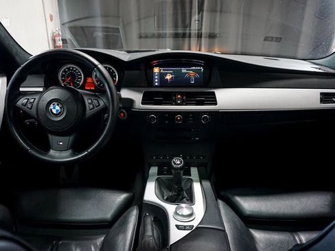 Used 2007 BMW M5 RWD image 38