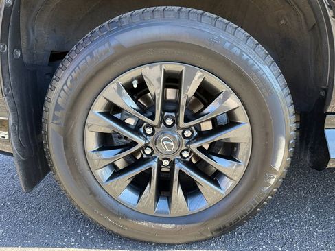 Used 2023 Lexus GX 460 Premium w/ Premium Plus Package AWD/4WD image 17