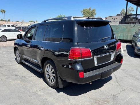 Used 2011 Lexus LX 570 4WD w/ Luxury Pkg image 5