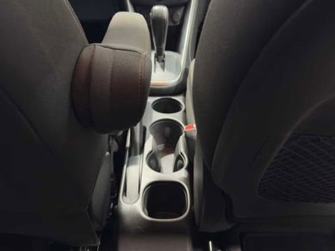 Used 2020 Chevrolet Trax LS FWD image 18