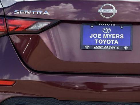 Used 2024 Nissan Sentra SV FWD image 9