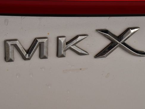 Used 2017 Lincoln MKX Reserve w/ Driver Assistance Package image 21