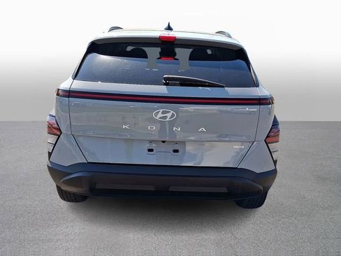 Used 2024 Hyundai Kona SEL AWD/4WD image 5