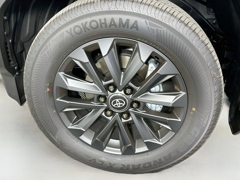 New 2027 Toyota Land Cruiser AWD/4WD image 32