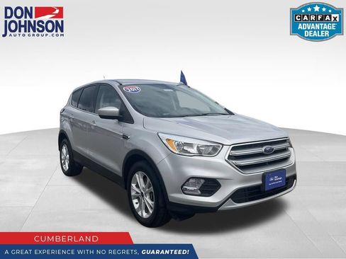 Used 2017 Ford Escape SE AWD/4WD image 1