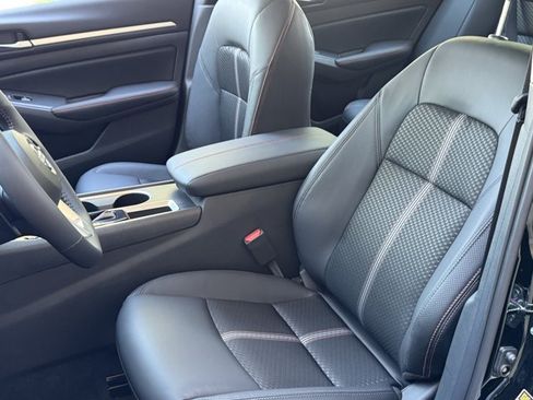New 2026 Nissan Altima 2.5 SR FWD image 18