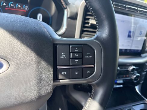 Used 2022 Ford F150 Lariat w/ Trailer Tow Package AWD/4WD image 16