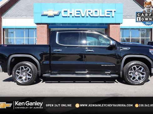 Used 2025 GMC Sierra 1500 SLT w/ SLT Premium Plus Package image 1