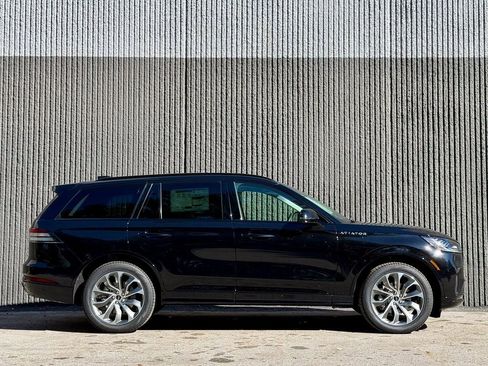 New 2025 Lincoln Aviator AWD w/ Jet Appearance Package image 6