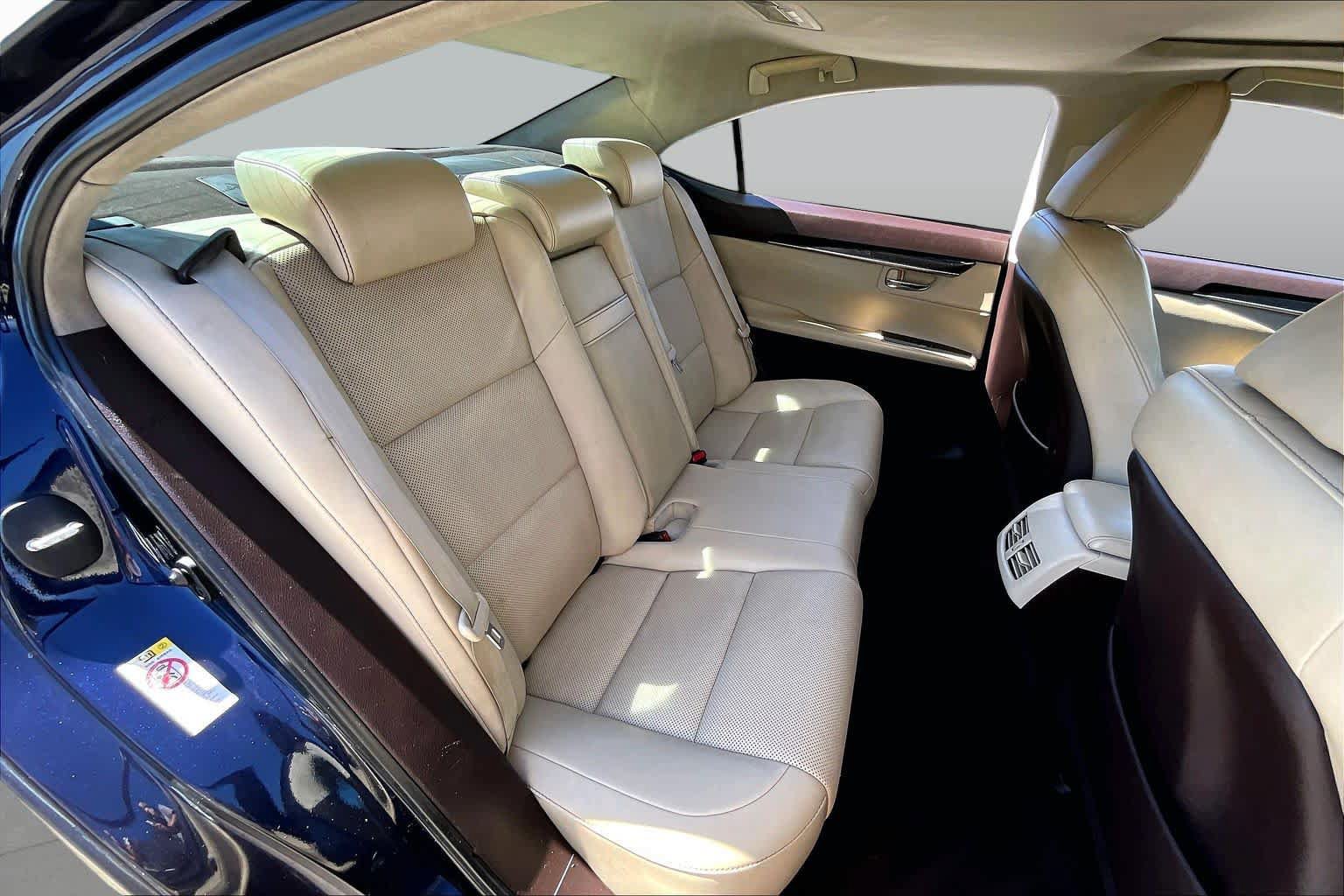 Used 2018 Lexus ES 350 F Sport w/ Accessory Package 2 FWD image 17
