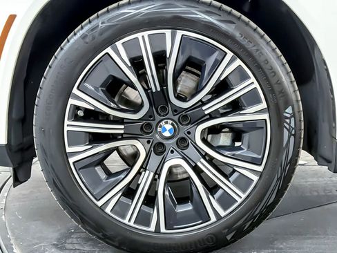 Used 2025 BMW X3 xDrive30i w/ Premium Package image 26