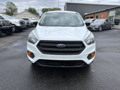 Used 2019 Ford Escape S image 2