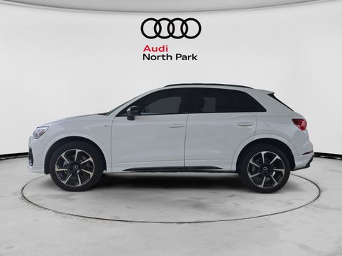 Used 2025 Audi Q3 2.0T Premium Plus AWD/4WD image 2