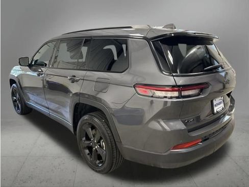 Used 2025 Jeep Grand Cherokee L Altitude AWD/4WD image 3