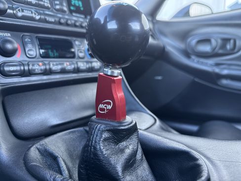 Used 2001 Chevrolet Corvette Z06 w/ Memory Pkg image 30