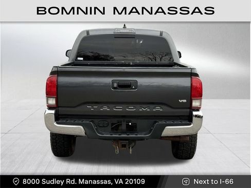 Used 2021 Toyota Tacoma TRD Off-Road image 5