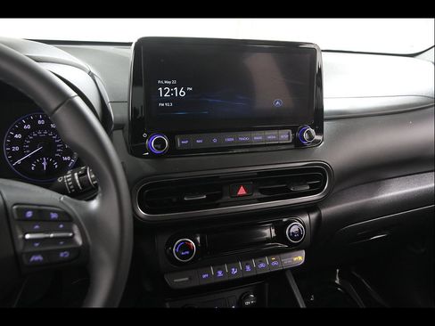 Certified 2023 Hyundai Kona SEL w/ Convenience Package AWD/4WD image 9