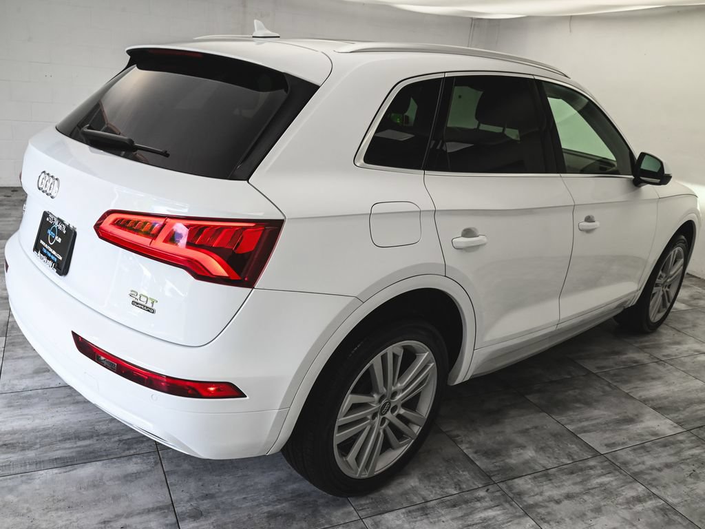 Used 2018 Audi Q5 Premium w/ Premium Plus Package AWD/4WD image 6