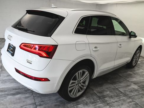 Used 2018 Audi Q5 2.0T Premium Plus w/ Premium Plus Package AWD/4WD image 6