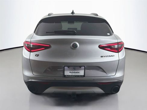Used 2019 Alfa Romeo Stelvio Ti Sport w/ Quick Order Package 22S Sport AWD/4WD image 6