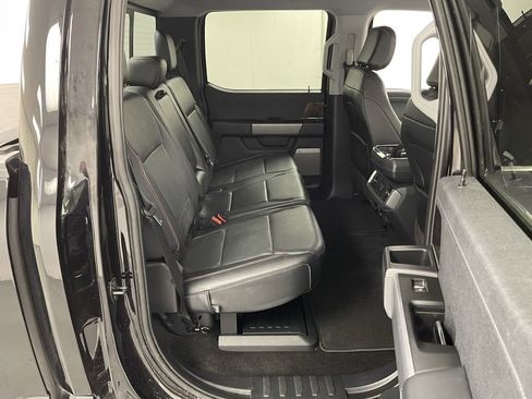 Used 2022 Ford F150 Lariat image 13