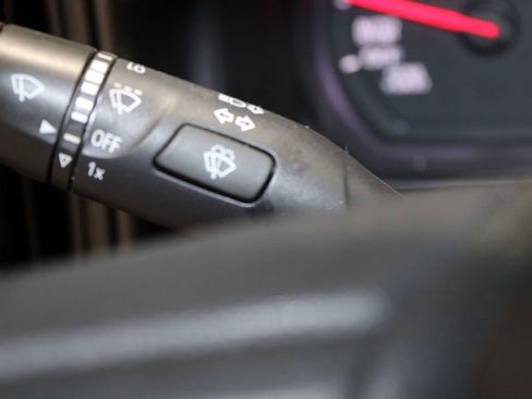 Used 2023 Chevrolet Silverado 1500 Custom image 33