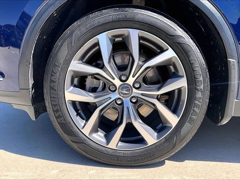 Certified 2024 Acura MDX FWD w/ Technology Package image 11