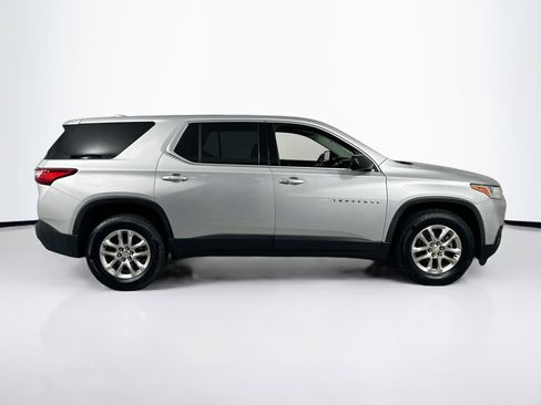 Used 2020 Chevrolet Traverse LS image 4