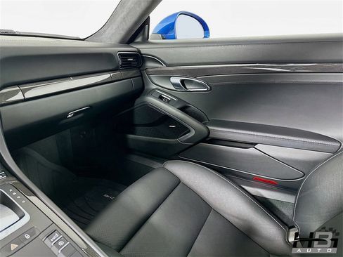 Used 2018 Porsche 911 Turbo S image 17